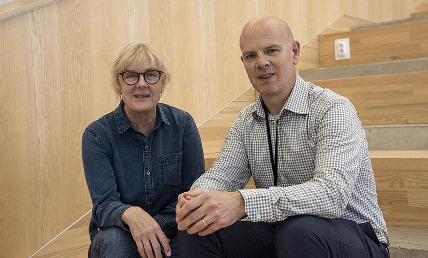 Helena Tobiasson och Johan Faskunger har granskat de styrande dokument som aktörer inom region och kommuner i Sörmland använder för att skapa förutsättningar för fysisk aktivitet i närmiljön.
