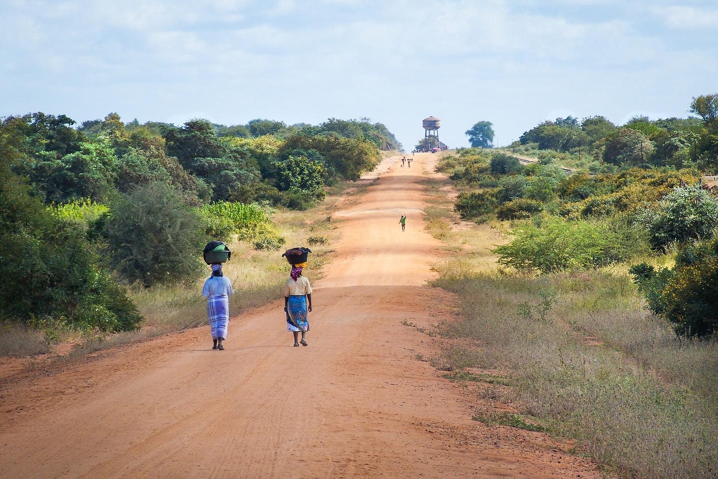 Kvinnor på landsbygden i Moçambique.
