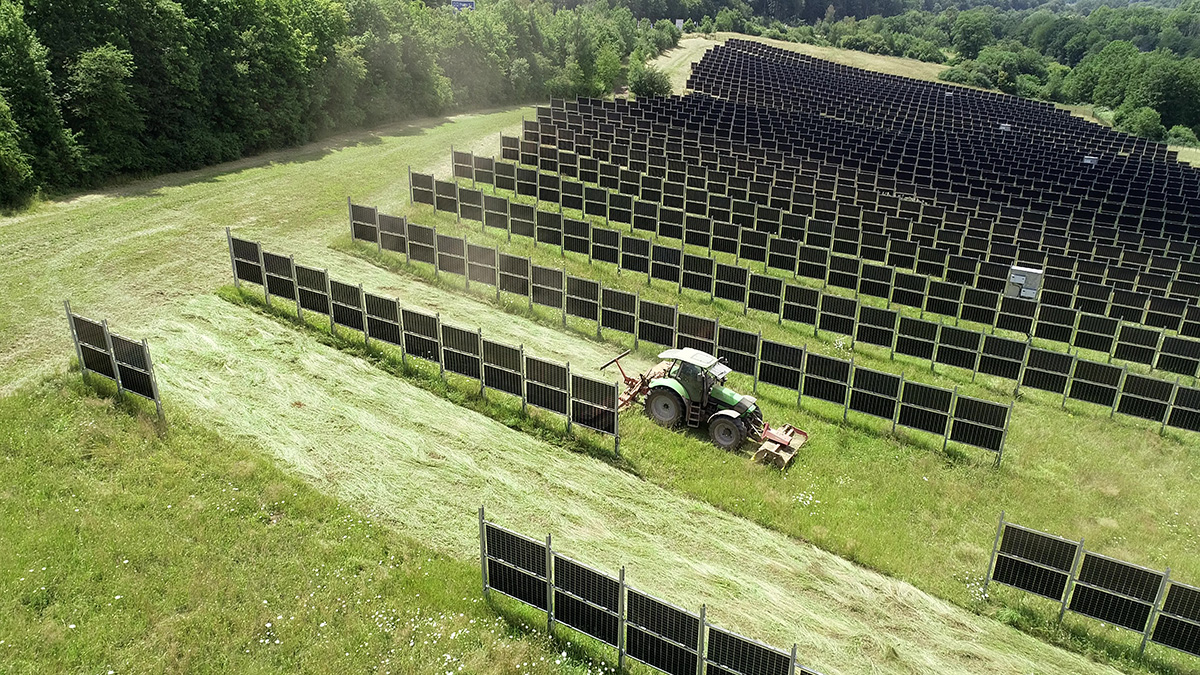 Bild från tidigare installerat solcellssystem i Dirmingen, Tyskland